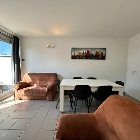 In Near Sandy Beaches, Cleaning Included Holiday home *