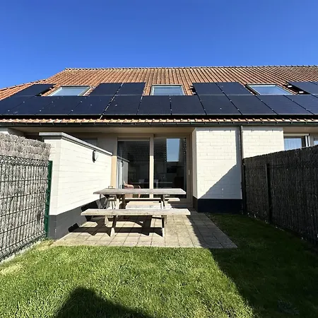 Holiday home In Near Sandy Beaches, Cleaning Included Koksijde